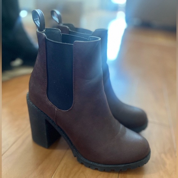 Soda Glove Ankle Boot - Chunky Heel - Picture 4 of 4